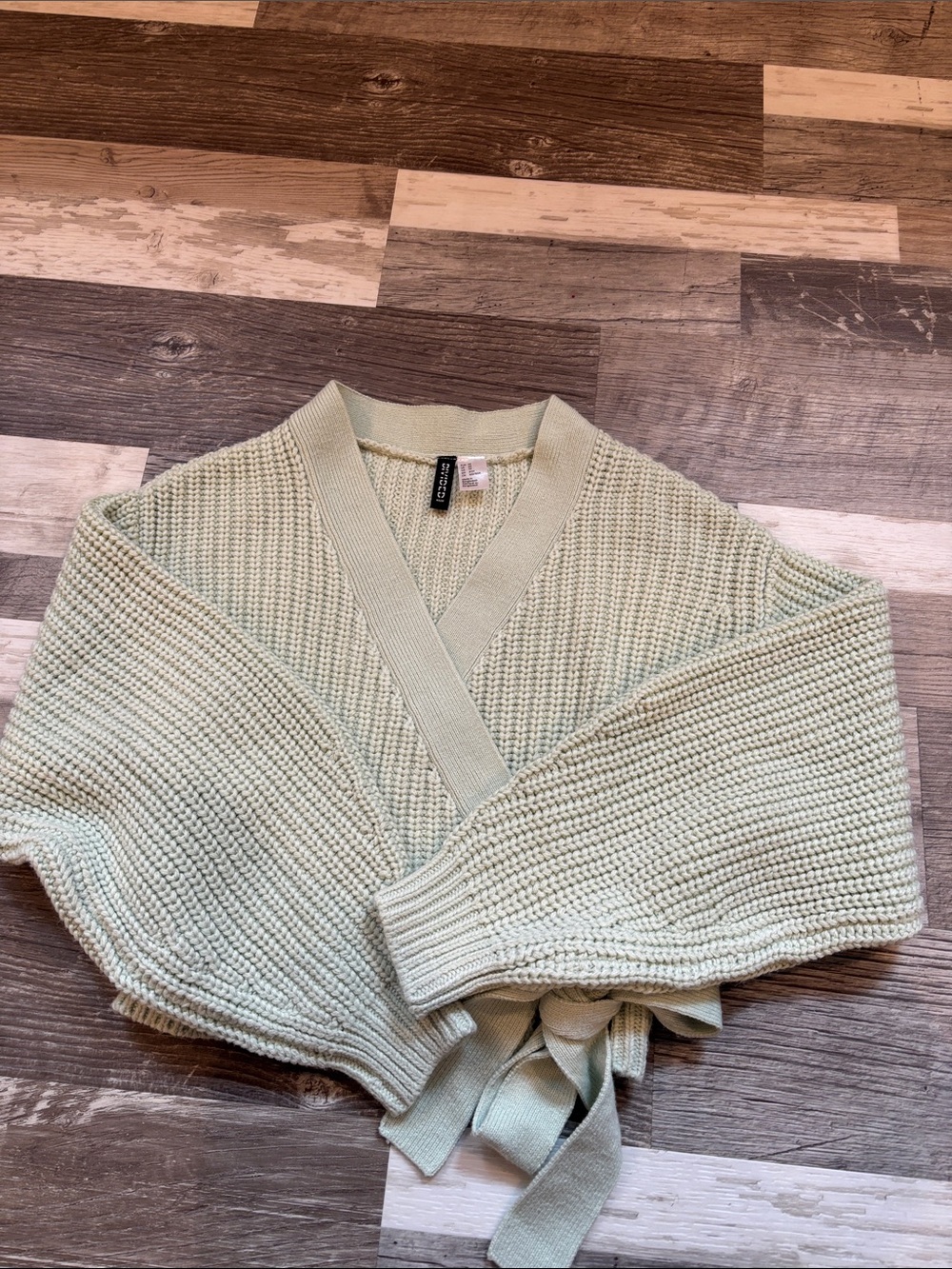 H&M Light Mint Cropped V-Neck Wrap Sweater